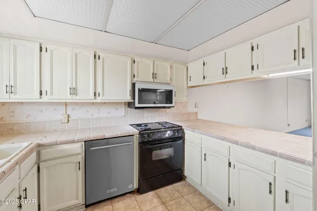 $249,900 | 100 Cherry Street, Unit 202, Panama City, FL 32401