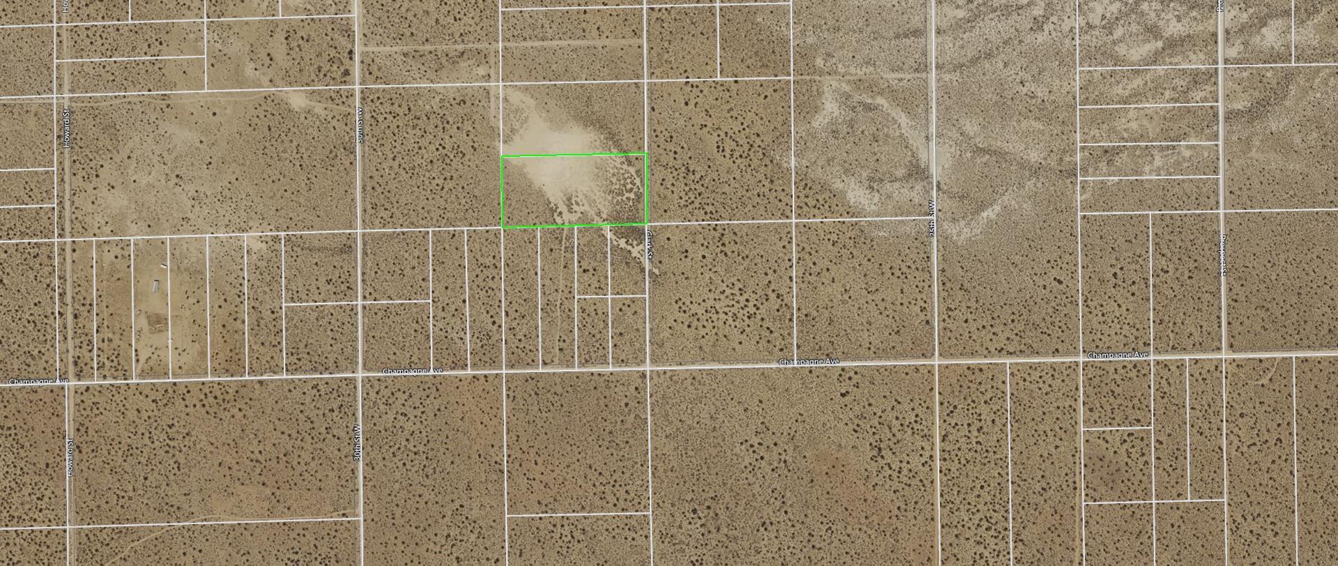 Clark Street Mojave, CA 93501 - Photo 12 of 17 a bathroom with a shower