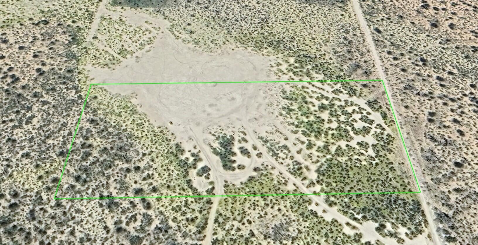 Clark Street Mojave, CA 93501 - Photo 9 of 17 a bathroom with a shower curtain