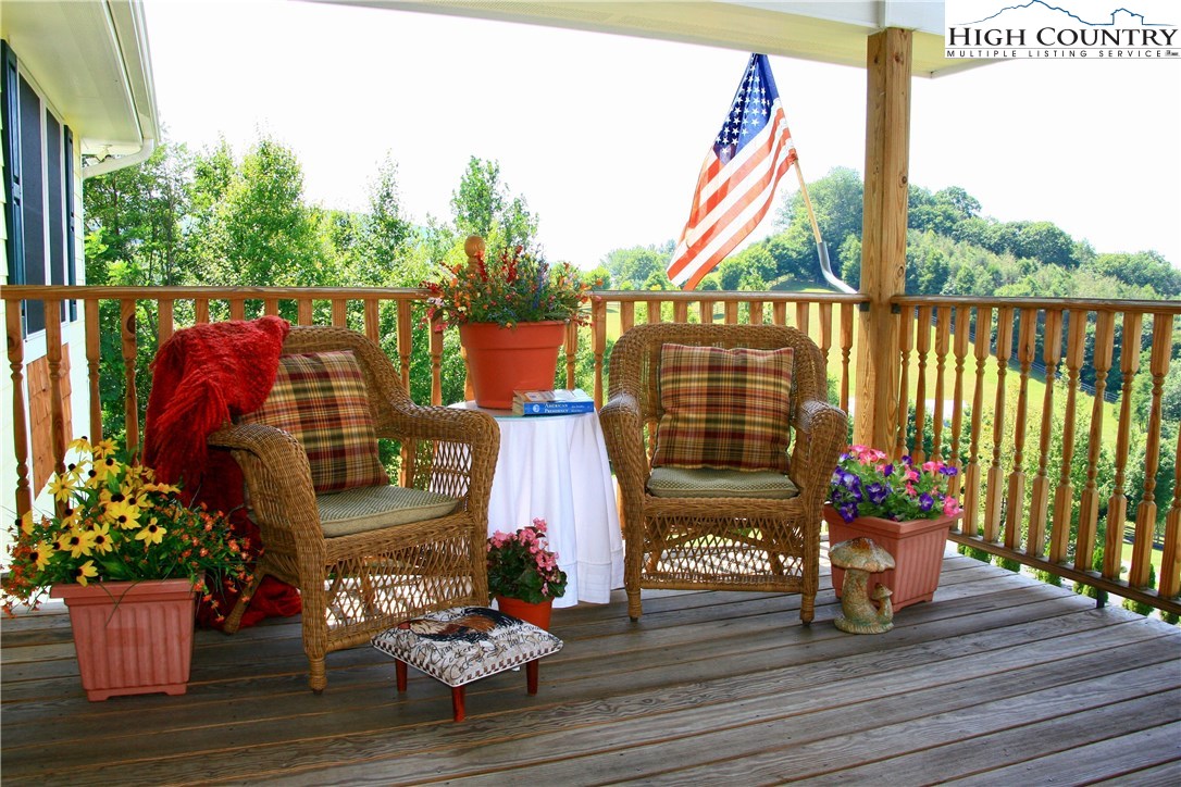 292 Andrews Road Banner Elk, NC 28604 - Photo 4 of 46 Gallery Image 4