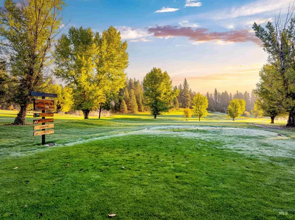 $279,000 | 15 Killdeer Ct Garden Valley, Garden Valley, ID 83622