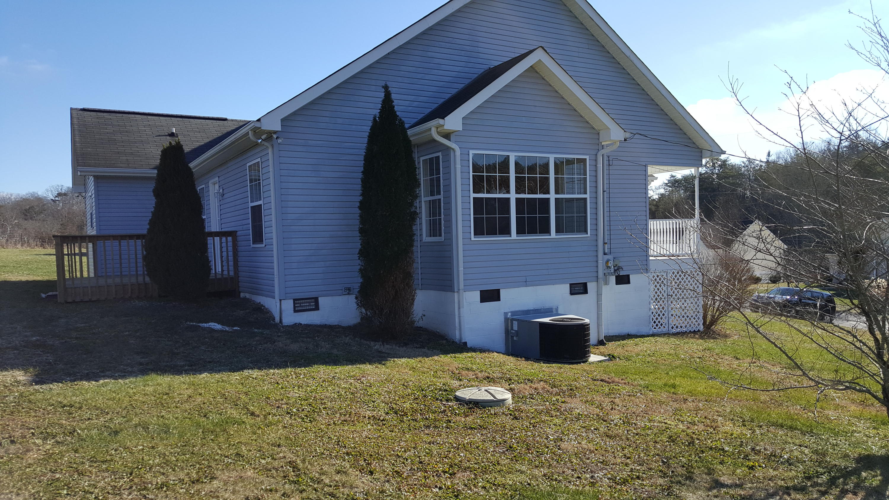 319 Monday Road Corryton, TN 37721 - Photo 3 of 17 20160119_111956