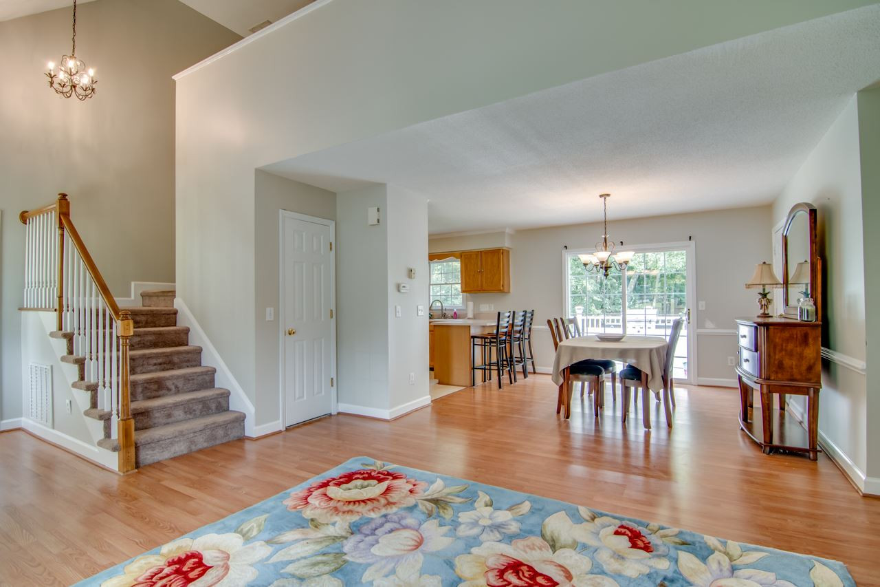 236 Holly Ridge Lane Mebane, NC 27302 - Photo 3 of 17 Entry