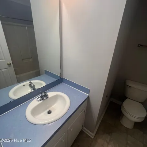 $1,350 | 2355 Vineyard Drive, Unit F8, Winterville, NC 28590