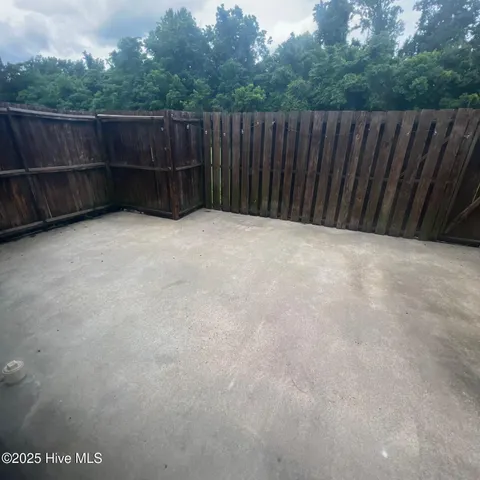 $1,350 | 2355 Vineyard Drive, Unit F8, Winterville, NC 28590