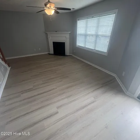 $1,350 | 2355 Vineyard Drive, Unit F8, Winterville, NC 28590