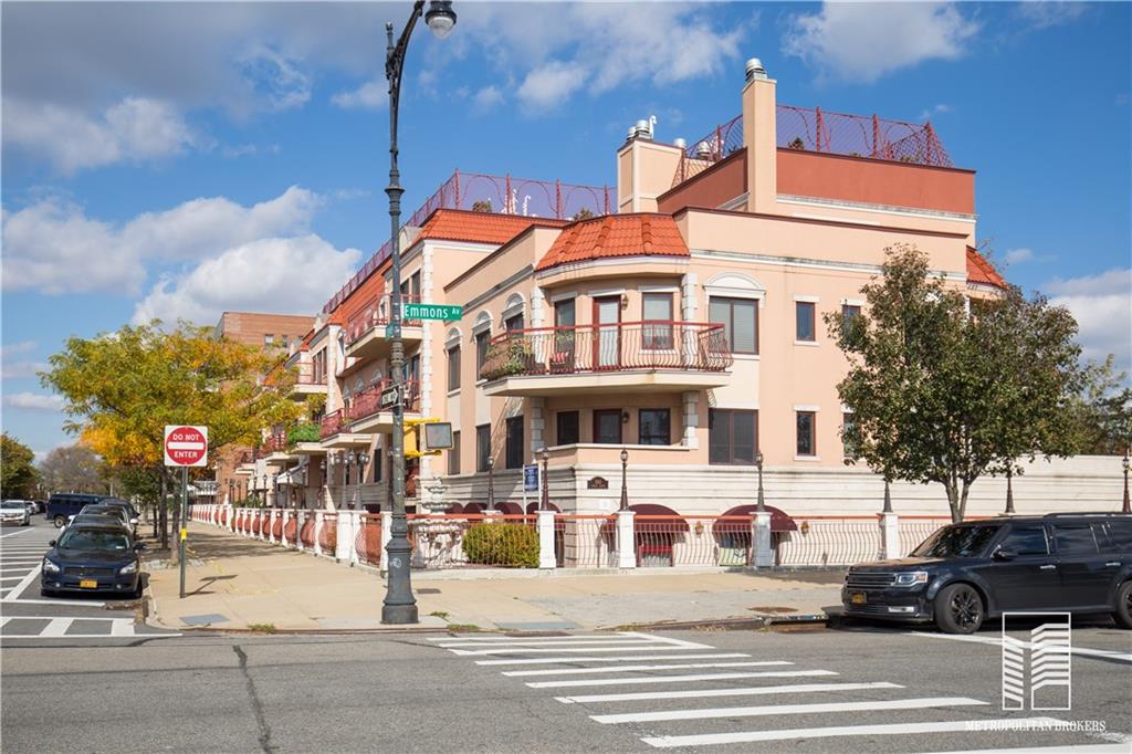 3165 Emmons Avenue, Unit PH3N Brooklyn, NY 11235 - Photo 2 of 23 Gallery Image 2