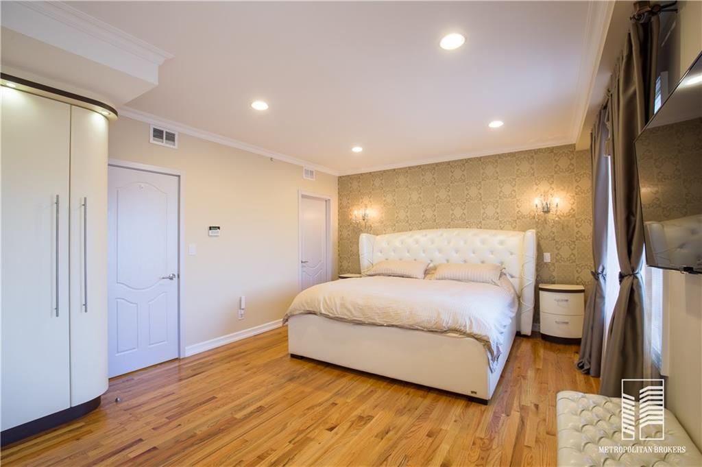 3165 Emmons Avenue, Unit PH3N Brooklyn, NY 11235 - Photo 12 of 23 Gallery Image 12
