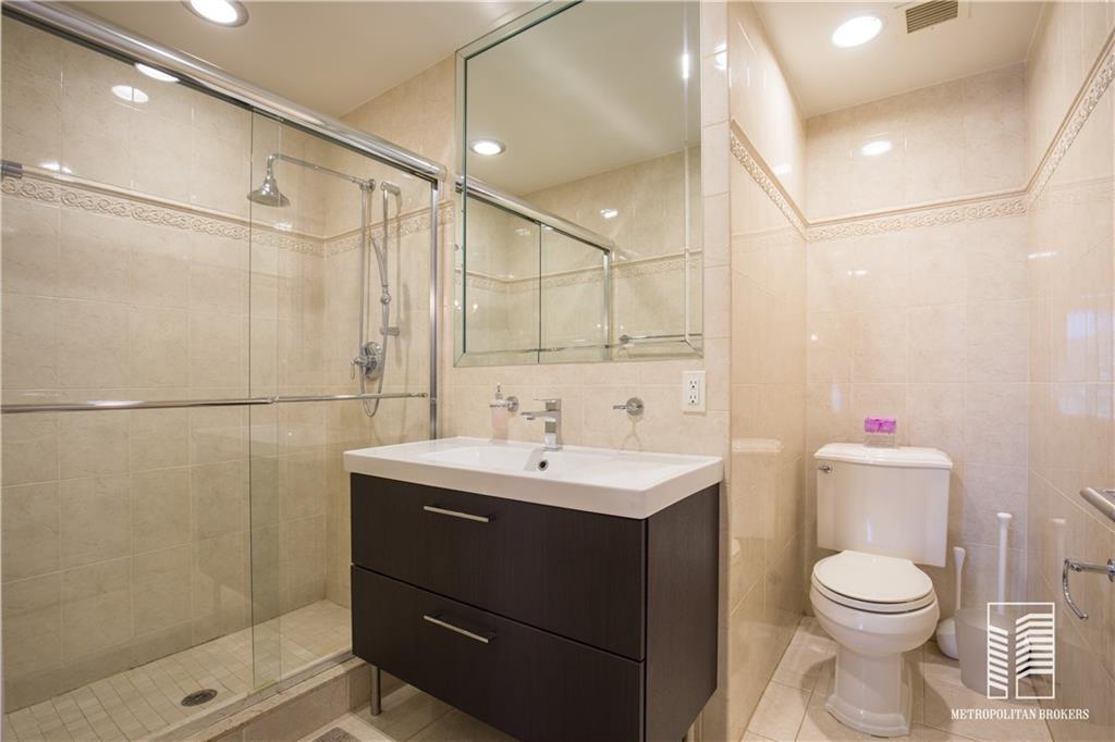3165 Emmons Avenue, Unit PH3N Brooklyn, NY 11235 - Photo 14 of 23 Gallery Image 14