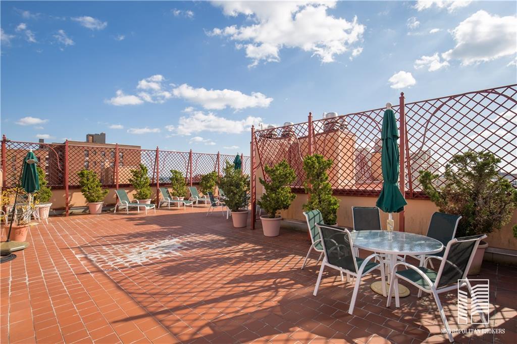 3165 Emmons Avenue, Unit PH3N Brooklyn, NY 11235 - Photo 19 of 23 Gallery Image 19