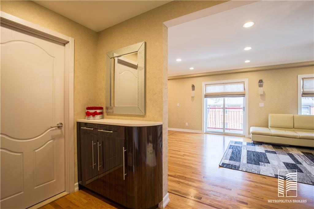 3165 Emmons Avenue, Unit PH3N Brooklyn, NY 11235 - Photo 8 of 23 Gallery Image 8
