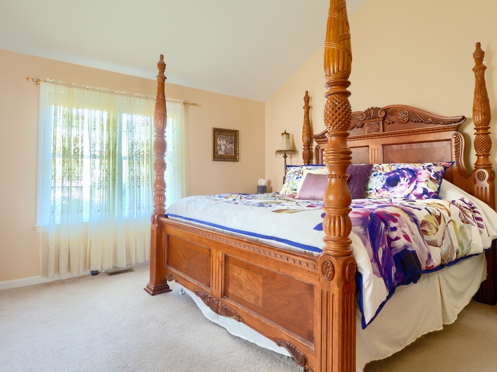 125 Shire Road, Unit 40 Leominster, MA 01453 - Photo 13 of 29 a bed room with a bed and a window