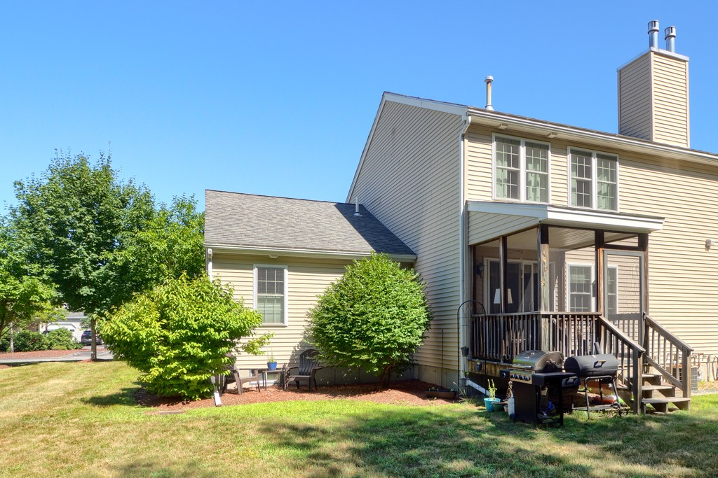 125 Shire Road, Unit 40 Leominster, MA 01453 - Photo 29 of 29 a view of a house with a yard