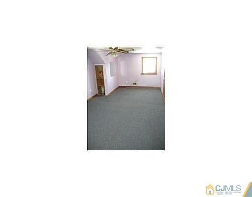 603 A Old Post Road Edison, NJ 08817 - Photo 6 of 9