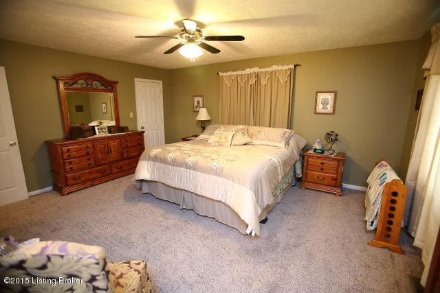 887 Floyds Fork Road Shepherdsville, KY 40165 - Photo 20 of 30 26