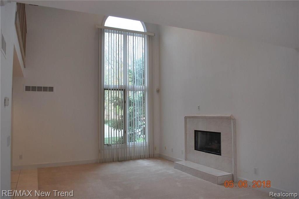 22150 River Ridge Trail, Unit 110 Farmington Hills, MI 48335 - Photo 4 of 23