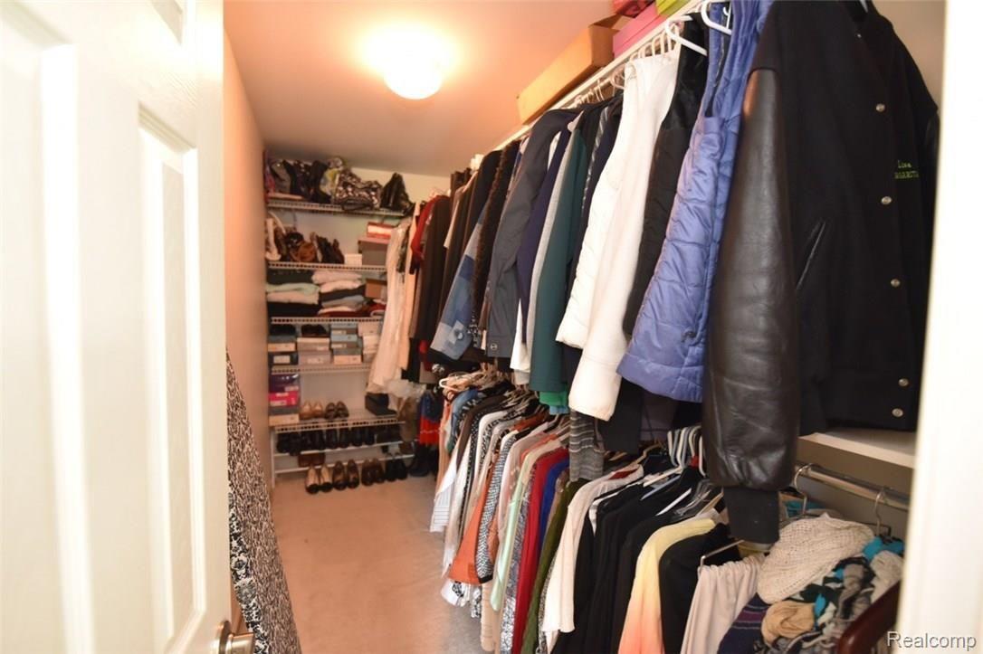 3881 Kossuth Road Lake Orion, MI 48360 - Photo 36 of 47 Walk-In Closet