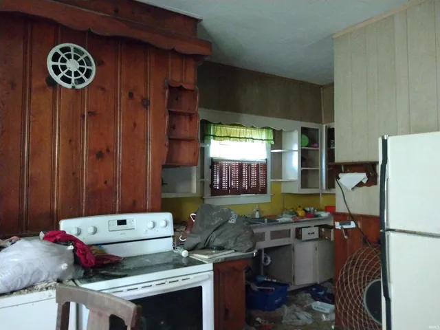 $95,000 | 823 East Chandler Avenue, Evansville, IN 47713