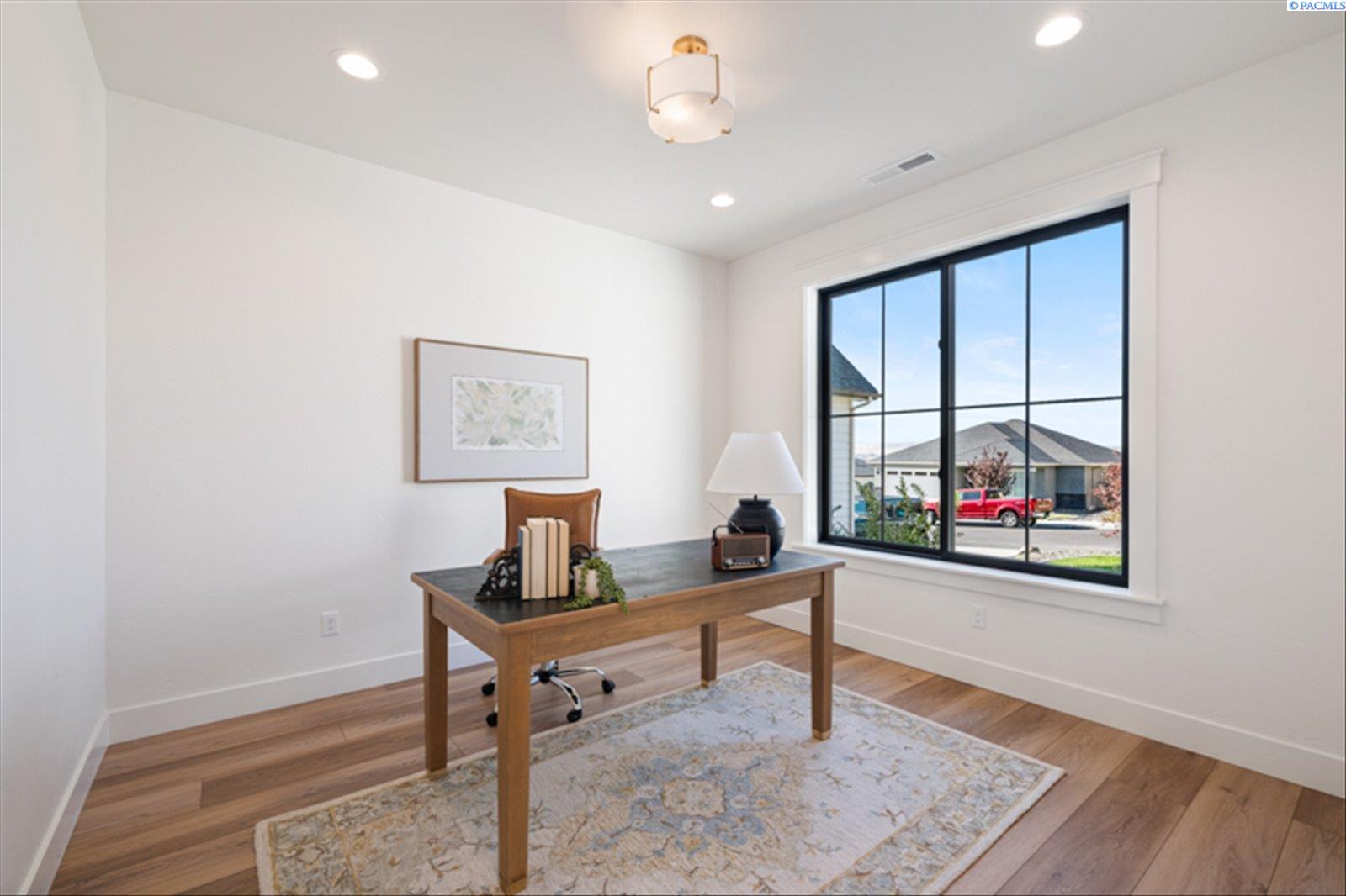 4127 East Clover Road Richland, WA 99352 - Photo 6 of 50 Gallery Image 6