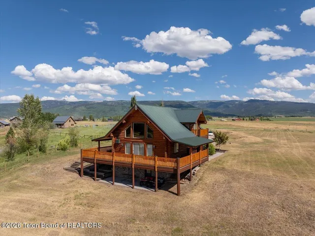 $1,495,000 | 1102-1108 Pine View Lane, Driggs, ID 83422