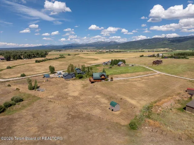 $1,495,000 | 1102-1108 Pine View Lane, Driggs, ID 83422