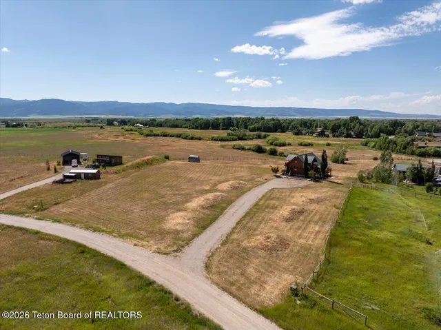 $1,495,000 | 1102-1108 Pine View Lane, Driggs, ID 83422