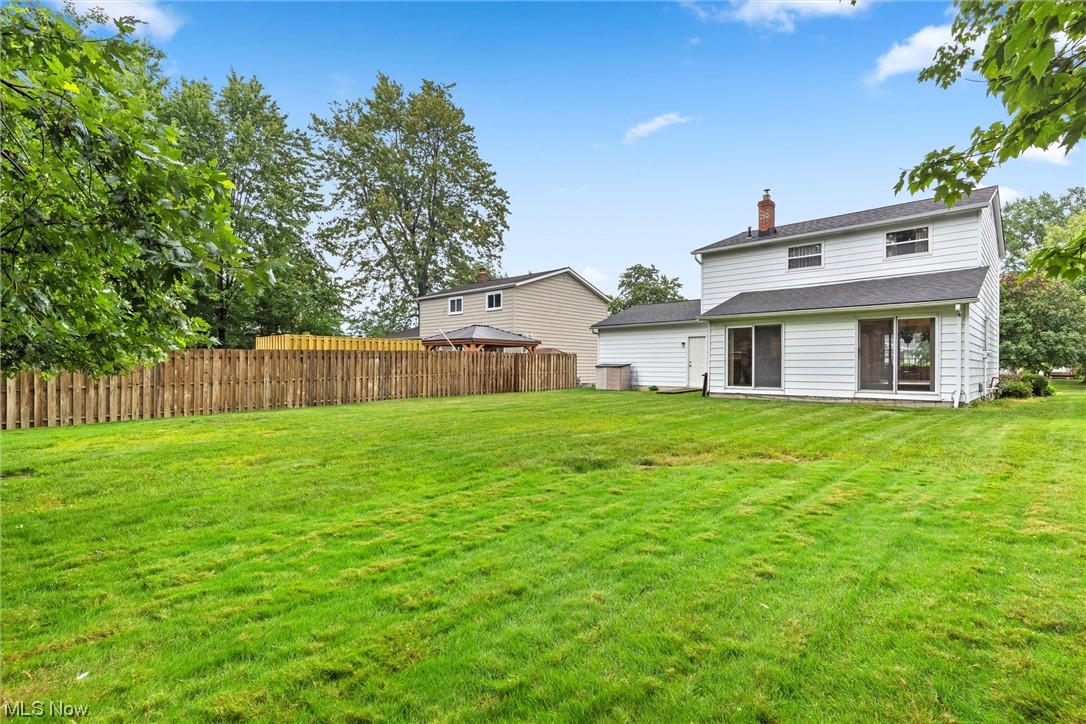 5624 Dolphin Road Mentor, OH 44060 - Photo 6 of 30 View of yard