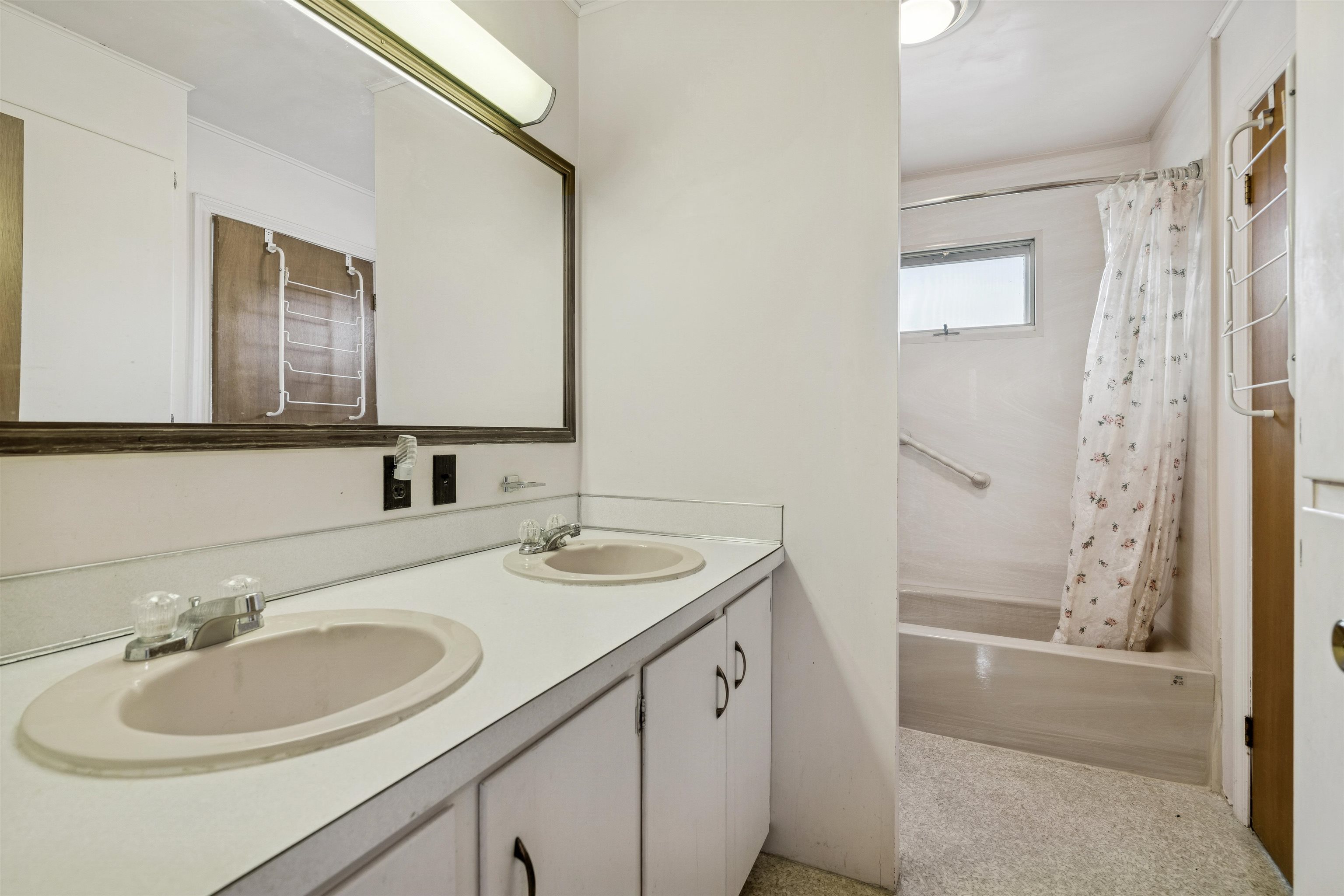 1084 South Randolph Road Randolph, VT 05061 - Photo 15 of 23