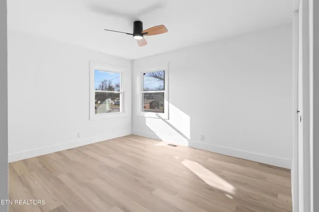 $358,500 | 704 West Emory Road, Powell, TN 37849