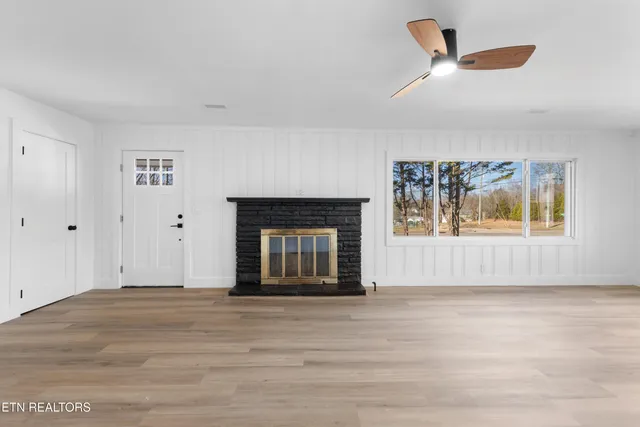 $358,500 | 704 West Emory Road, Powell, TN 37849