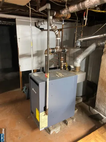 $2,600 | 49 Carnation Street, Bergenfield, NJ 07621