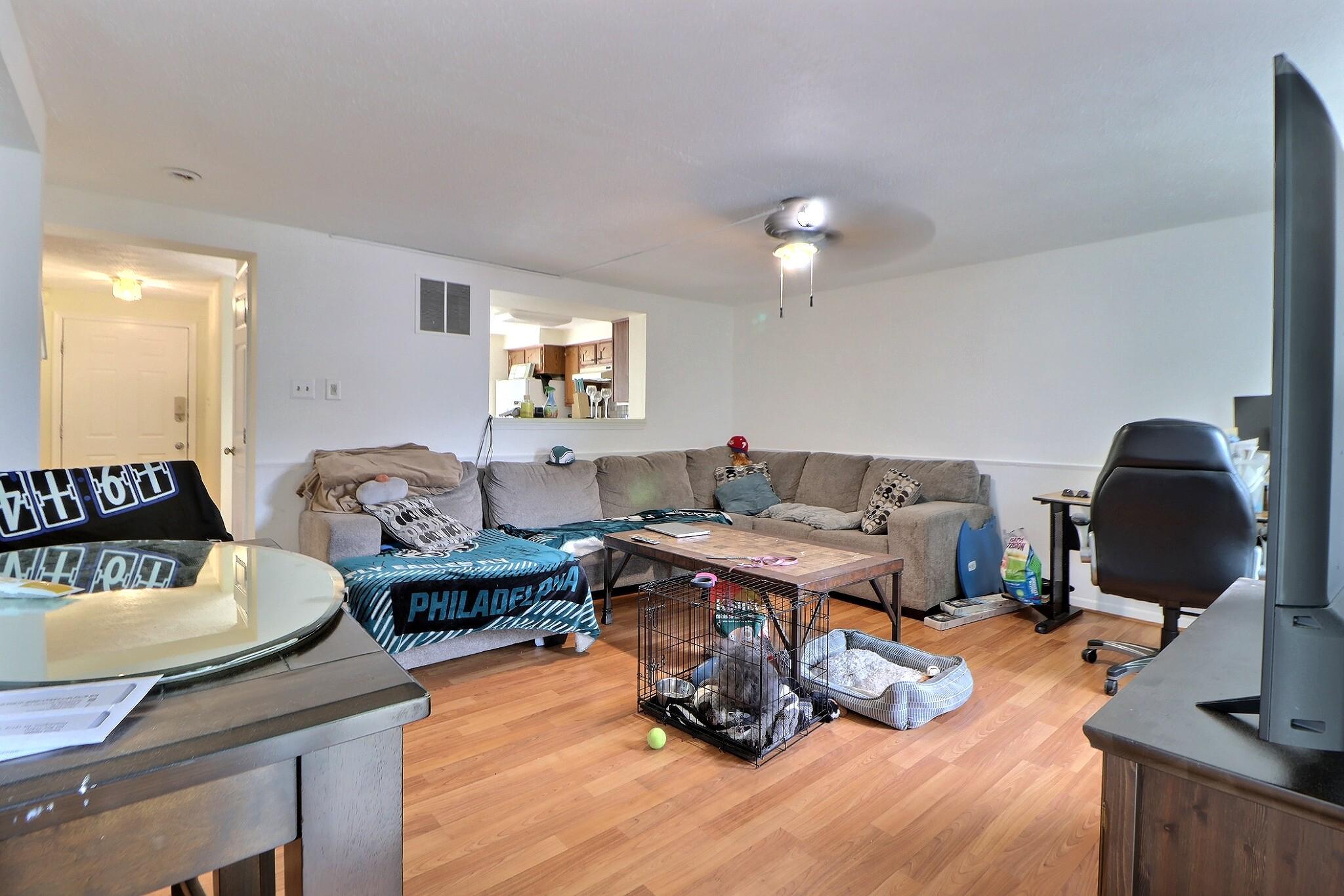 6 Regency Drive Mount Holly, NJ 08060 - Photo 5 of 27 Cozy living space.