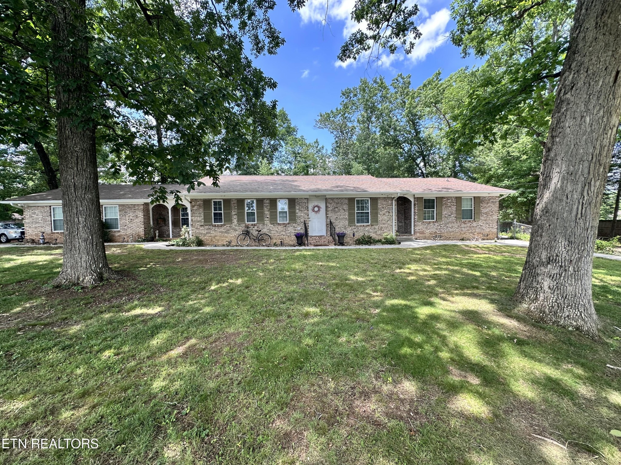 408 Dell Road Maryville, TN 37804 - Photo 3 of 40 Gallery Image 3