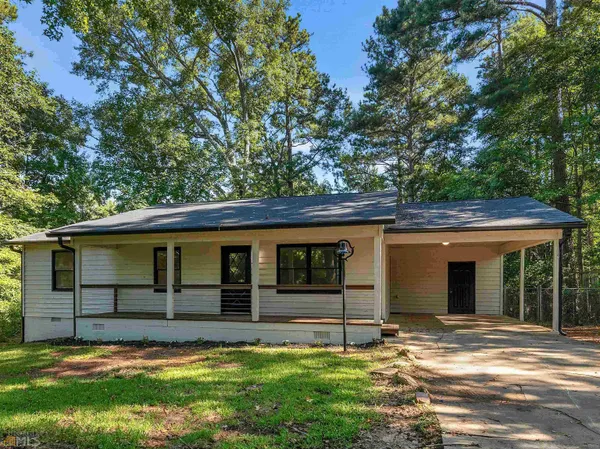 $1,700 | 1999 Hampton Locust Grove Road, Locust Grove, GA 30248