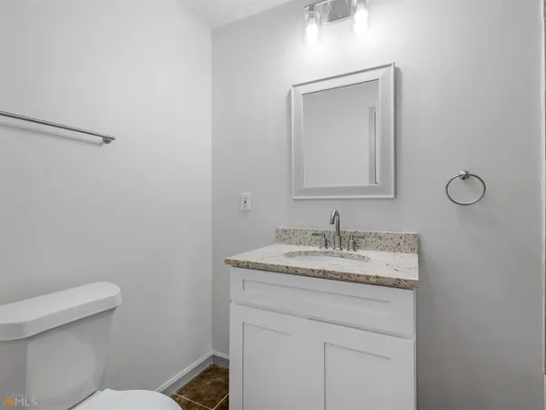 $1,700 | 1999 Hampton Locust Grove Road, Locust Grove, GA 30248