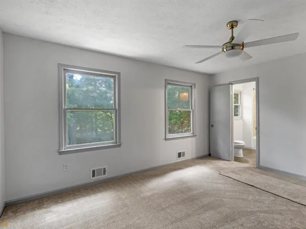 $1,700 | 1999 Hampton Locust Grove Road, Locust Grove, GA 30248