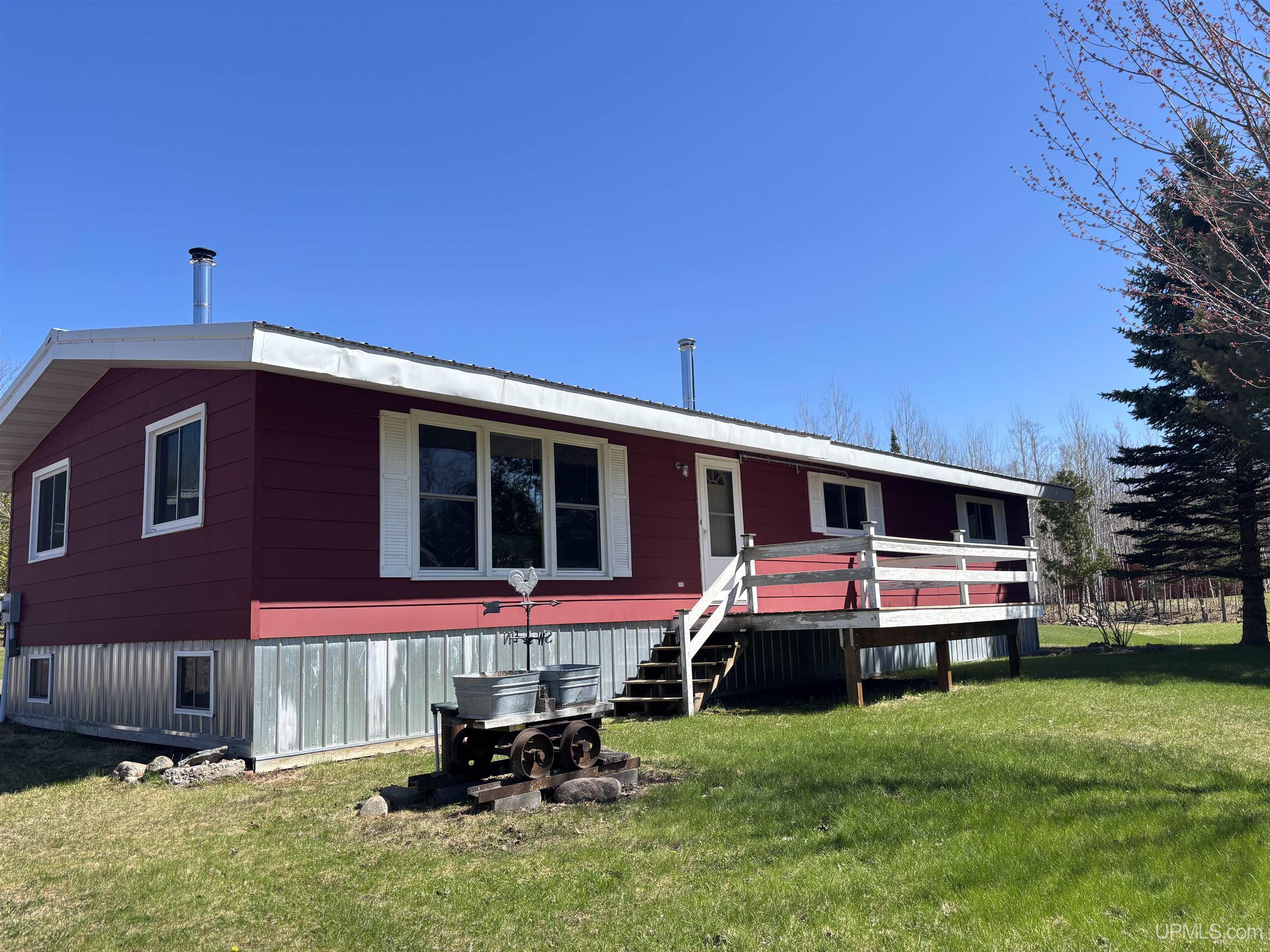 56230 Bear Lake Road Hancock, MI 49930 - Photo 1 of 68