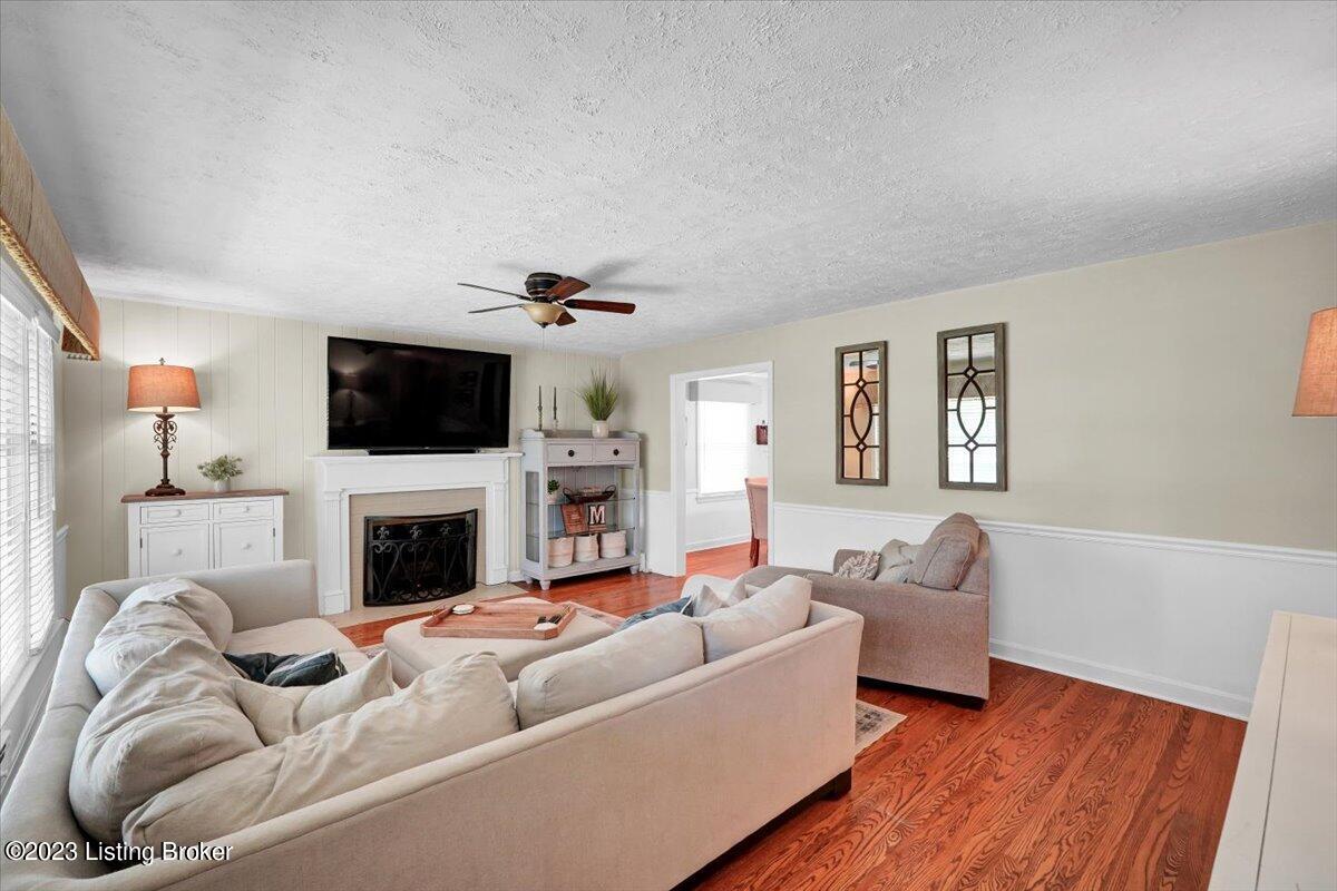 4608 Fox Run Road Louisville, KY 40207 - Photo 8 of 45 08-4608 Fox Run Rd-108