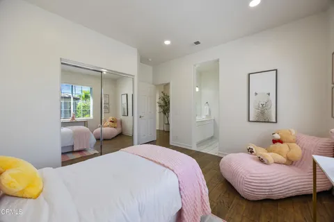 $1,998,800 | 827 West Heritage Oak Court, Altadena, CA 91001