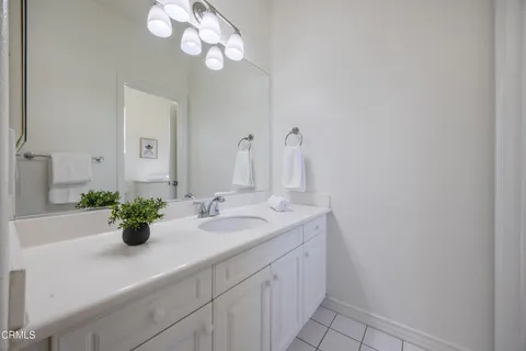 $1,998,800 | 827 West Heritage Oak Court, Altadena, CA 91001