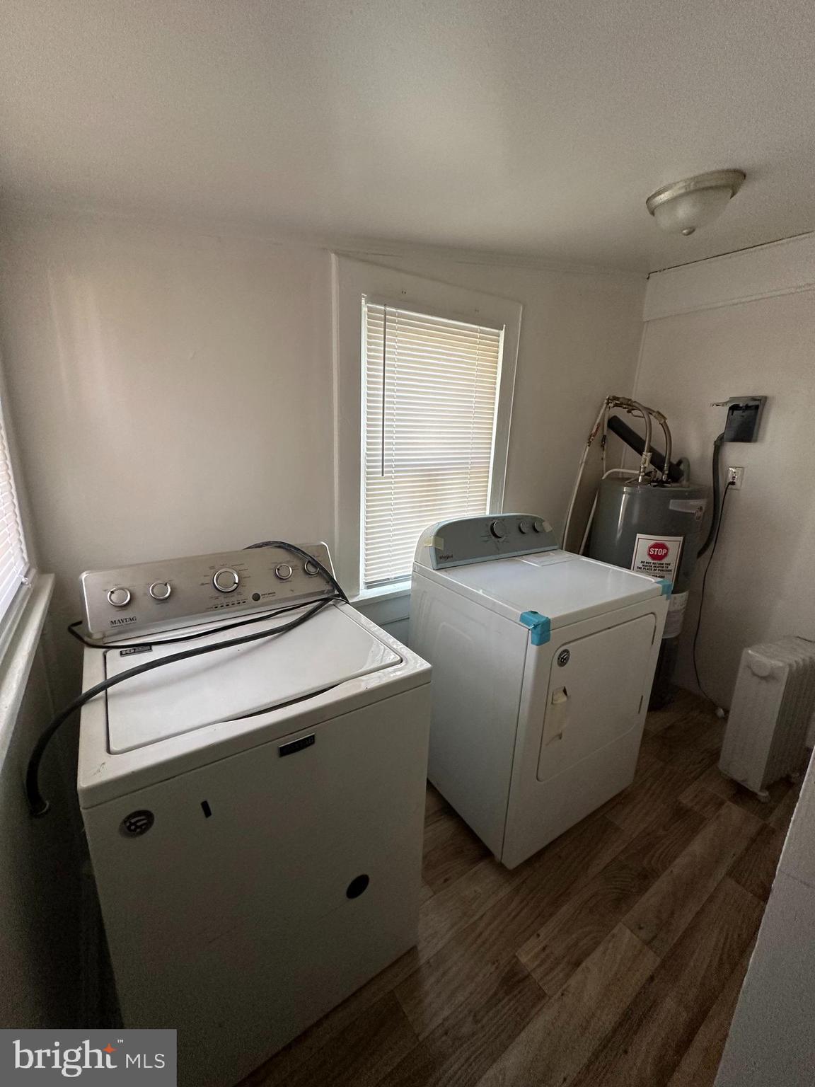 120 Thompson Street Salem, NJ 08079 - Photo 12 of 14 a utility room with dryer and washer