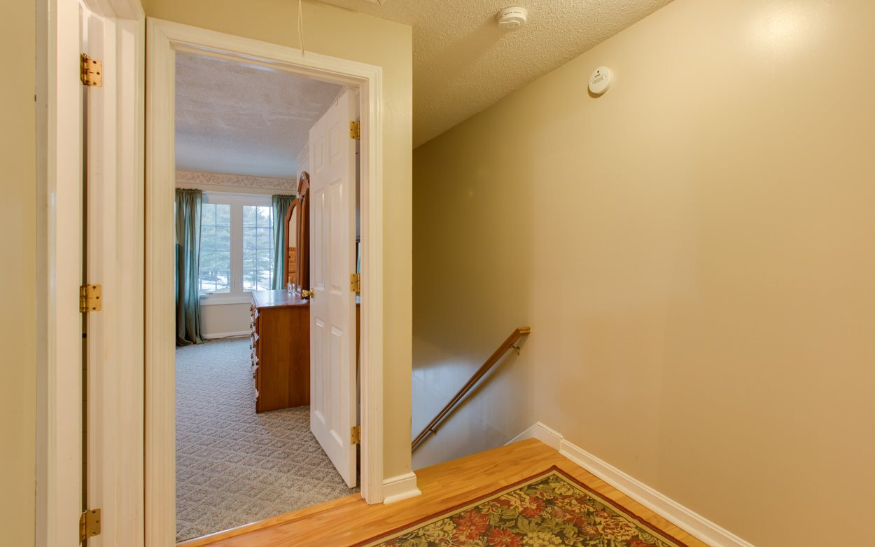 12 Perley Road, Unit 8 Derry, NH 03038 - Photo 18 of 35