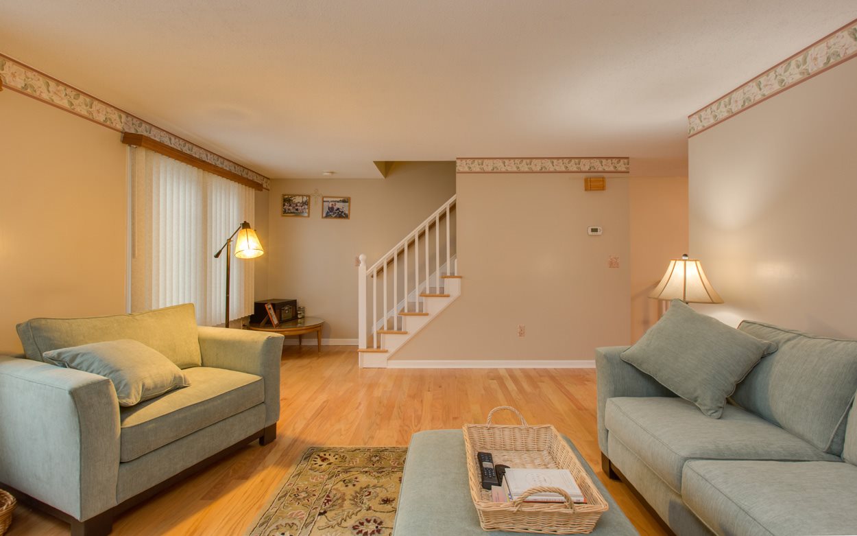 12 Perley Road, Unit 8 Derry, NH 03038 - Photo 4 of 35