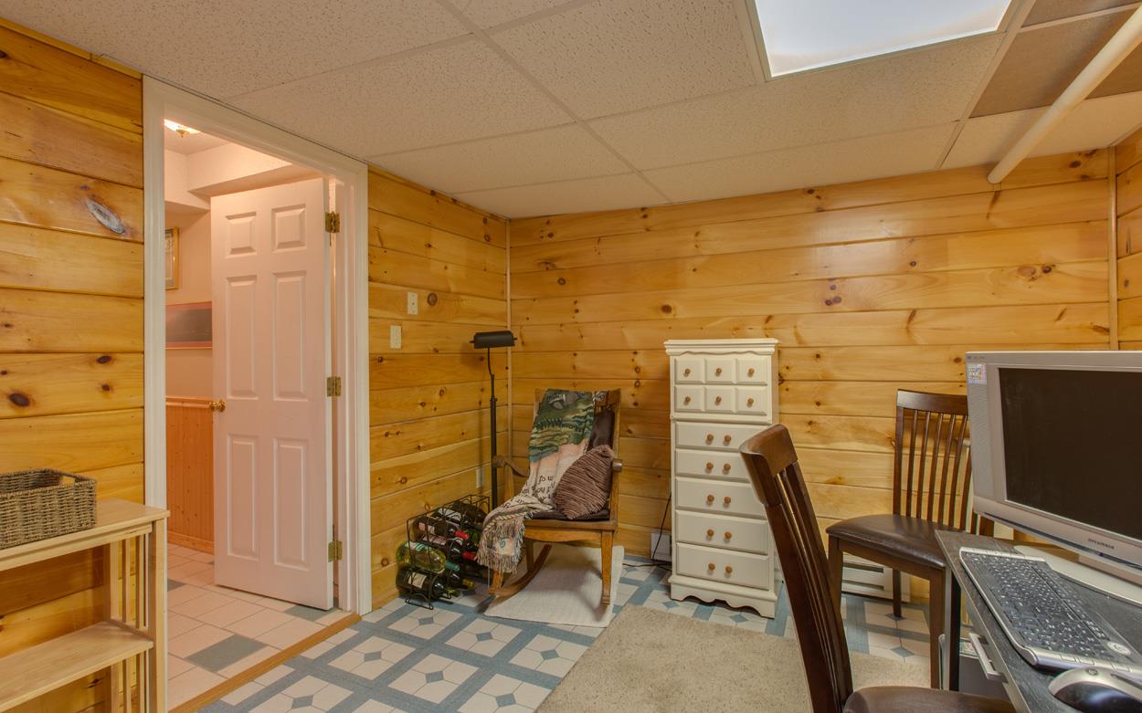 12 Perley Road, Unit 8 Derry, NH 03038 - Photo 33 of 35