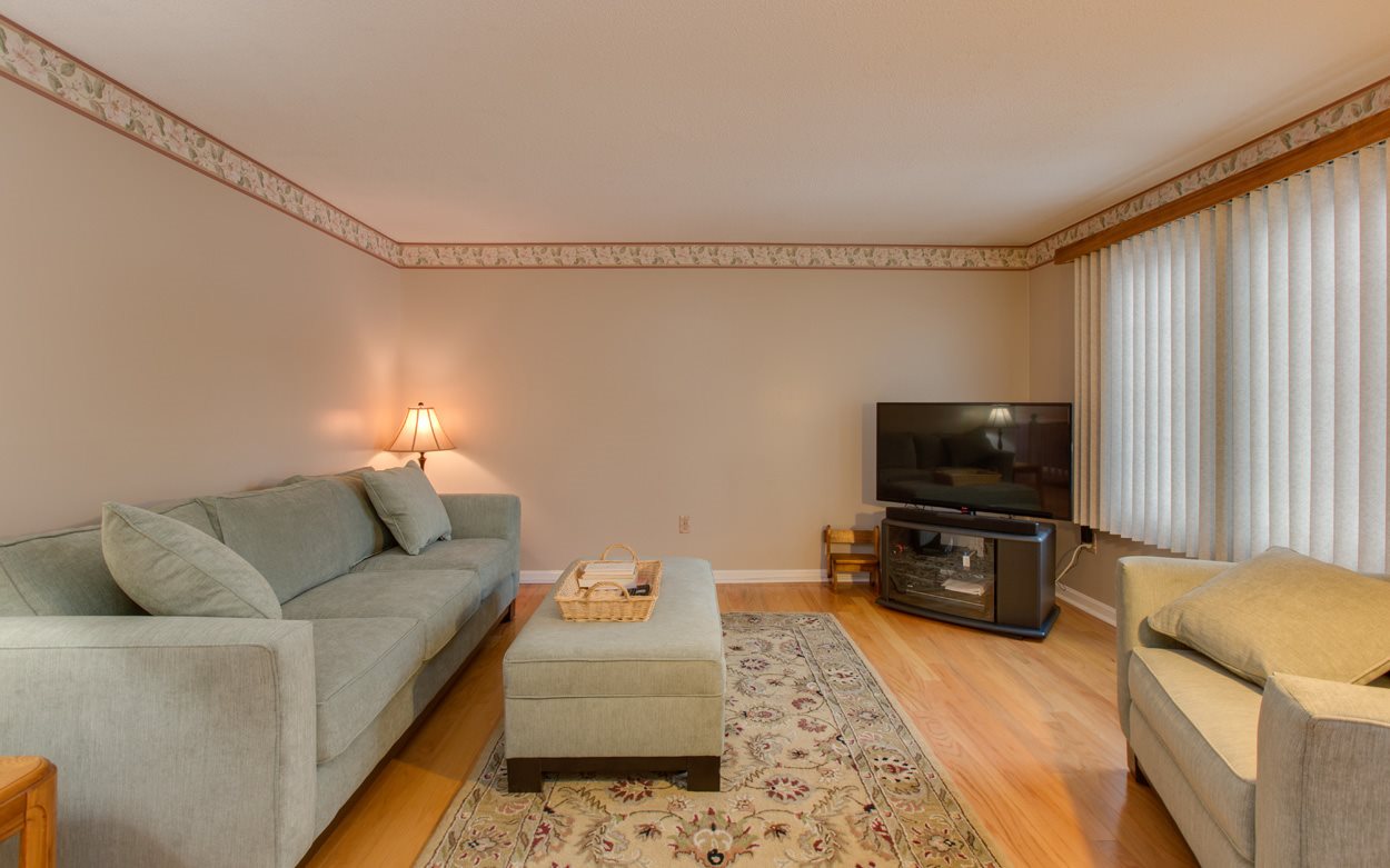 12 Perley Road, Unit 8 Derry, NH 03038 - Photo 6 of 35