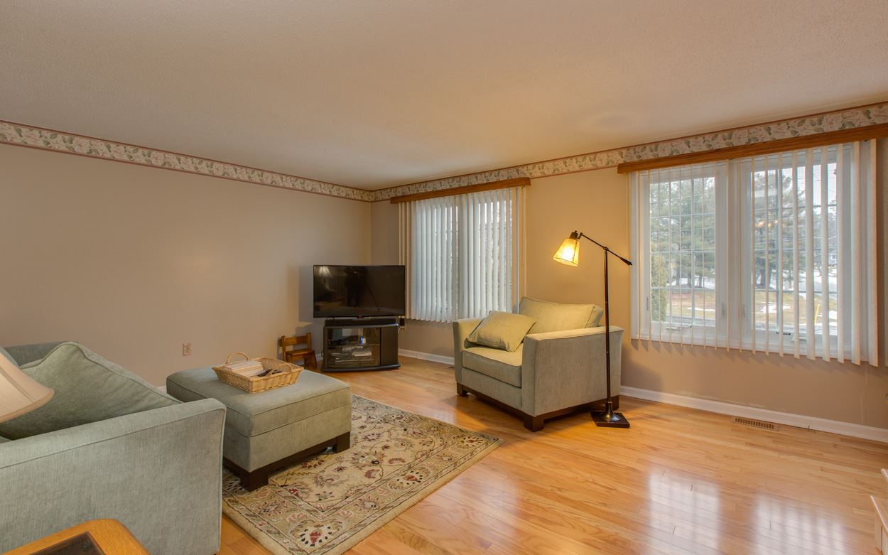 12 Perley Road, Unit 8 Derry, NH 03038 - Photo 7 of 35