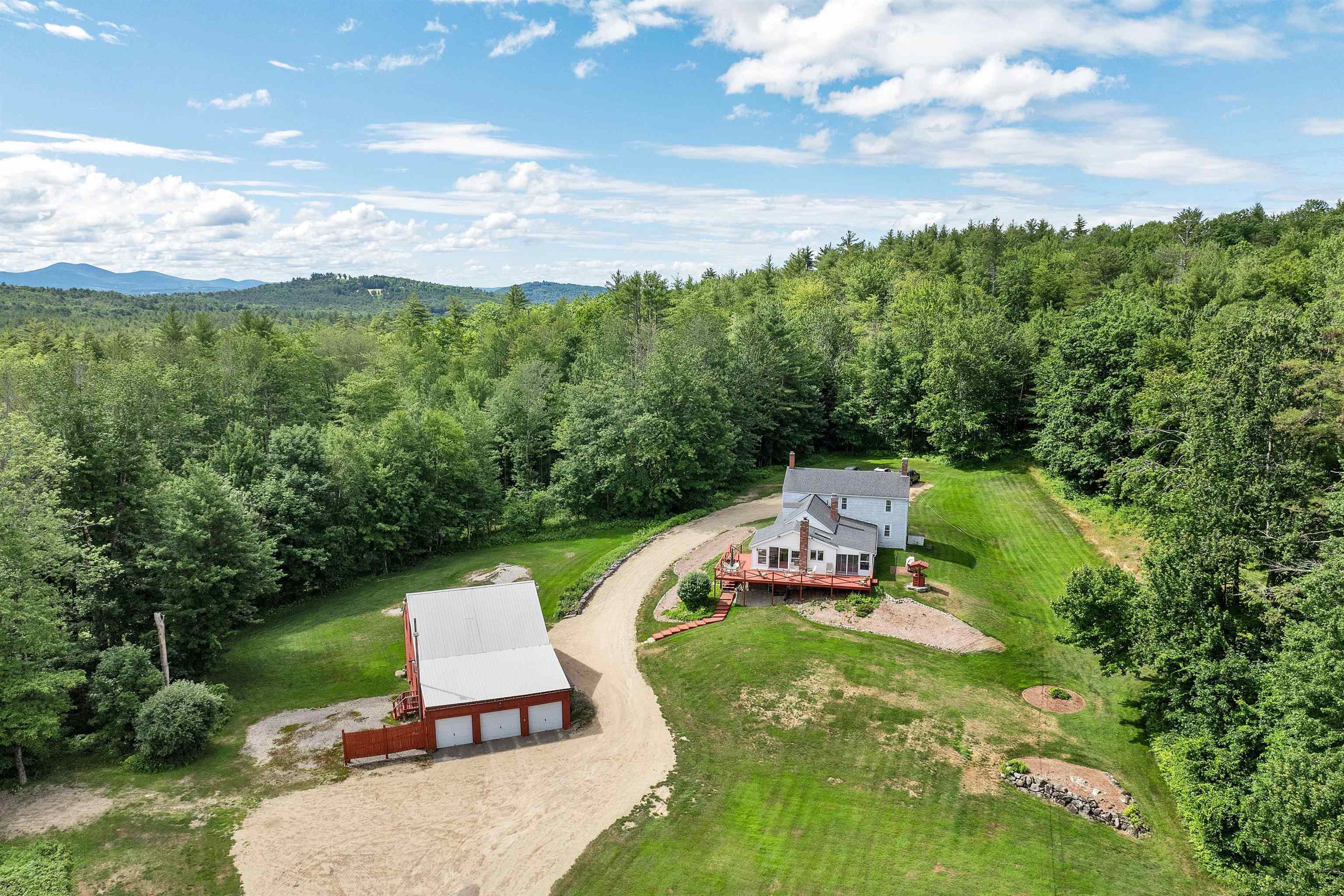 70 Snell Road Meredith, NH 03253 - Photo 4 of 37