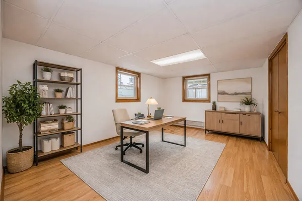 $499,900 | 4230 Prairie Avenue, Brookfield, IL 60513