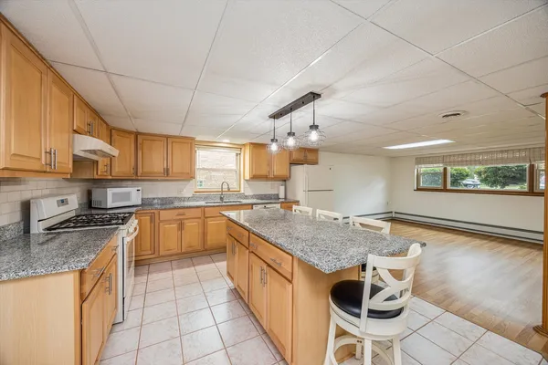 $499,900 | 4230 Prairie Avenue, Brookfield, IL 60513