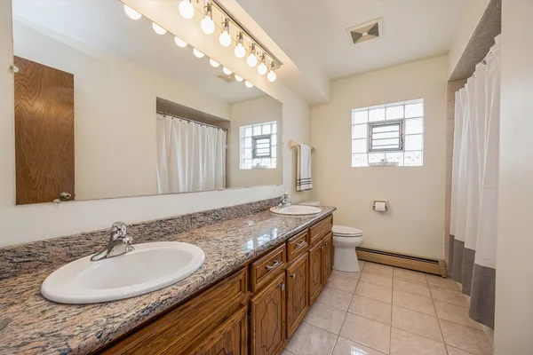 $499,900 | 4230 Prairie Avenue, Brookfield, IL 60513